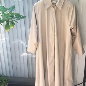 Christian Dior beige trench coat size 4